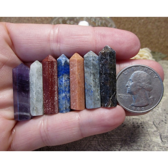 7 Piece Chakra Gemstone Mini Point Set w/ Bag (#3) - Picture 3 of 4